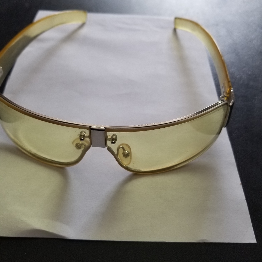 Sunglasses (yellow)